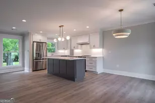 1090 Kenway Dr, Watkinsville, GA 30677 - Photo 10