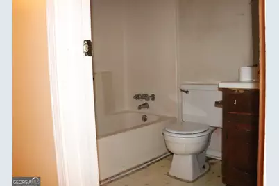 8579 Glenwoods Drive, Riverdale, GA 30274 - Photo 10