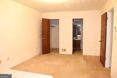 8579 Glenwoods Drive, Riverdale, GA 30274 - Photo 12