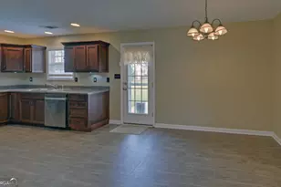 181 Charity Dr, Lavonia, GA 30553 - Photo 10