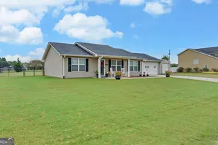 181 Charity Dr, Lavonia, GA 30553 - Photo 2