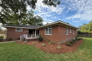 412 Roberson St, Dublin, GA 31021 - Photo 14