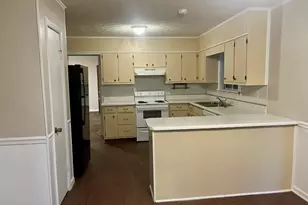 6953 Lodgepole Dr, Morrow, GA 30260 - Photo 4