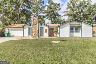 221 Gilchrist Dr, Warner Robins, GA 31093 - Photo 1