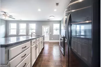 114 Sutton Drive, Perry, GA 31069 - Photo 10