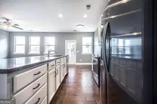 114 Sutton Dr, Perry, GA 31069 - Photo 10