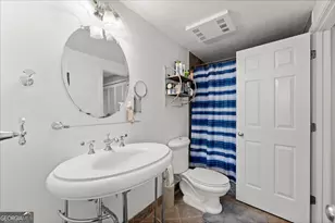 3481 Lakeside Dr NE, Atlanta, GA 30326 - Photo 16