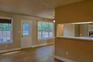 236 Hunting Ct, Jonesboro, GA 30236 - Photo 10