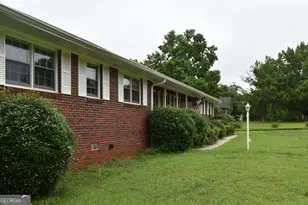 130 Cook Ln, Stockbridge, GA 30281 - Photo 2