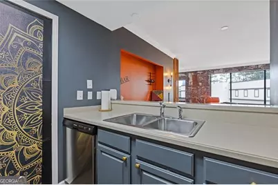 3481 Lakeside Drive NE #901, Atlanta, GA 30326 - Photo 8