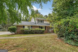 4255 Autumn Woods Ct, Stone Mountain, GA 30083 - Photo 2