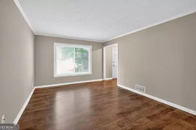 4255 Autumn Woods Court, Stone Mountain, GA 30083 - Photo 10