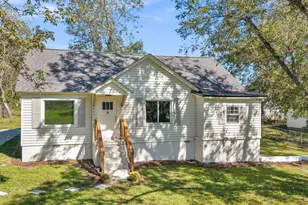 911 Clayton Ave, Griffin, GA 30223 - Photo 1
