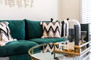 907 White St SW, Atlanta, GA 30310 - Photo 2