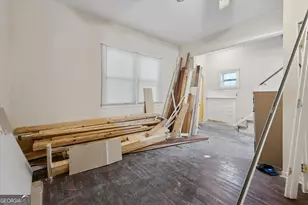 818 W 37th St, Savannah, GA 31415 - Photo 8