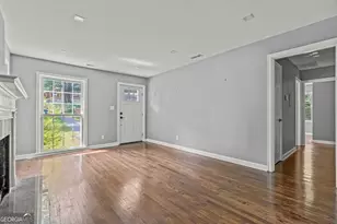 1053 Blount Pl, East Point, GA 30344 - Photo 8