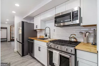 169 Wynnmeade Parkway, Peachtree City, GA 30269 - Photo 8