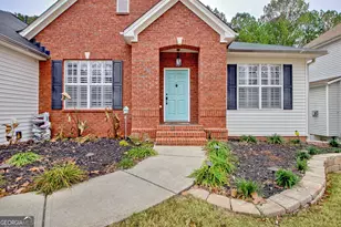 46 Fairway Dr, Newnan, GA 30265 - Photo 2