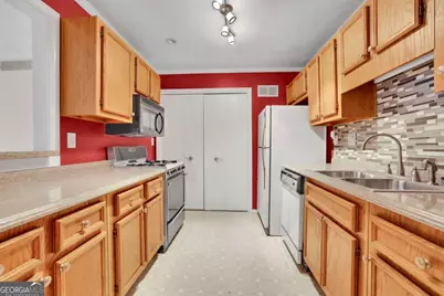 1108 Country Park Drive SE, Smyrna, GA 30080 - Photo 6