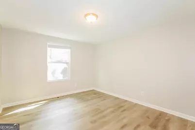 694 Stoneside Drive, Stone Mountain, GA 30083 - Photo 6