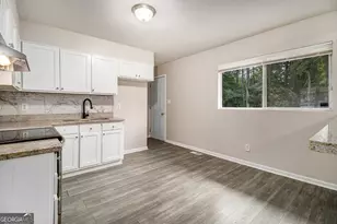 7053 Eunice Dr, Riverdale, GA 30274 - Photo 8