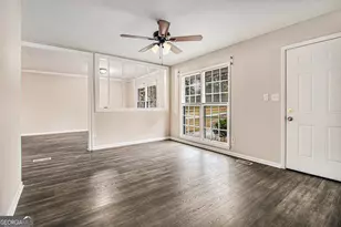 7053 Eunice Dr, Riverdale, GA 30274 - Photo 4