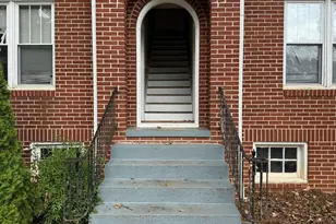 300 Forrest Ave, Gainesville, GA 30501 - Photo 2