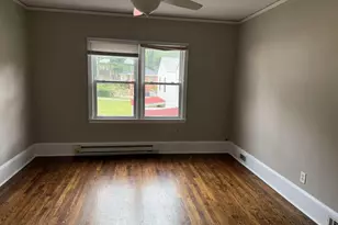 300 Forrest Ave, Gainesville, GA 30501 - Photo 10