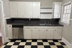 300 Forrest Ave, Gainesville, GA 30501 - Photo 6