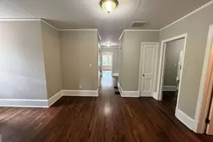 300 Forrest Ave, Gainesville, GA 30501 - Photo 4