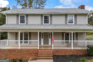 56 Crawford Manor Dr, Toccoa, GA 30577 - Photo 2