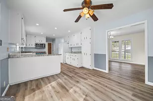 56 Crawford Manor Dr, Toccoa, GA 30577 - Photo 14