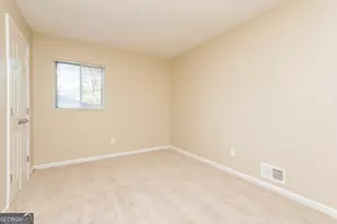 8191 Dunellen Ln, Jonesboro, GA 30238 - Photo 12