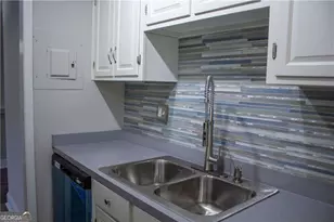 6851 Roswell Rd, Atlanta, GA 30328 - Photo 30