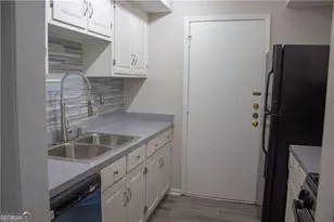 6851 Roswell Rd, Atlanta, GA 30328 - Photo 28