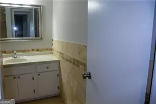 6851 Roswell Rd, Atlanta, GA 30328 - Photo 36