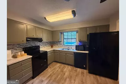 619 Olmstead Drive, Hinesville, GA 31313 - Photo 2