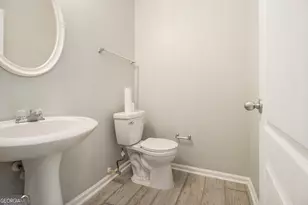 1509 Bayrose Cir, East Point, GA 30344 - Photo 8