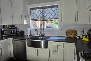 511 W Smith St, Claxton, GA 30417 - Photo 2