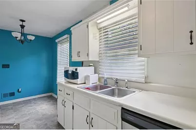 125 Meadowview Circle, Tyrone, GA 30290 - Photo 12