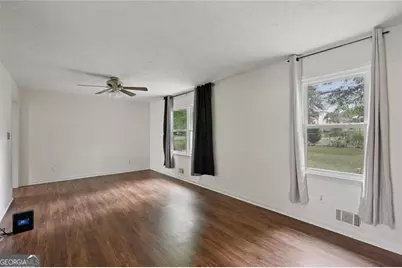 125 Meadowview Circle, Tyrone, GA 30290 - Photo 8