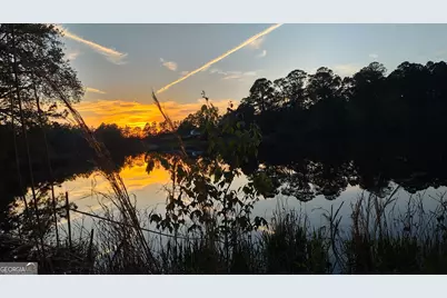 849 Prosperity Drive, Swainsboro, GA 30401 - Photo 2