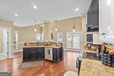 300 Cheshire Drive, Warner Robins, GA 31088 - Photo 10