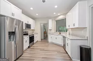 62 Dawn St, Newnan, GA 30263 - Photo 8