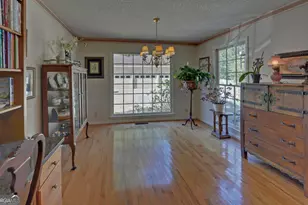 43 Pauline St, Toccoa, GA 30577 - Photo 14