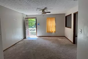 971 Hewlett St, Conyers, GA 30012 - Photo 4