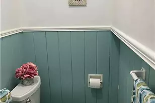 1105 E De Renne Dr, Savannah, GA 31406 - Photo 32