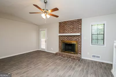 4461 Shiloh Hills Drive, Snellville, GA 30039 - Photo 4