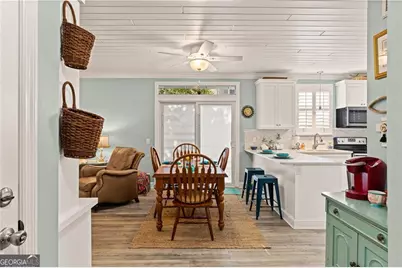 1035 Beachview Drive #APT 201, Saint Simons, GA 31522 - Photo 8