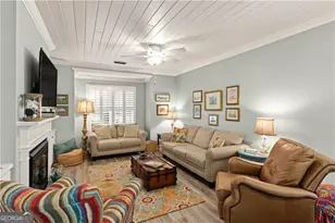 1035 Beachview Dr, Saint Simons, GA 31522 - Photo 10